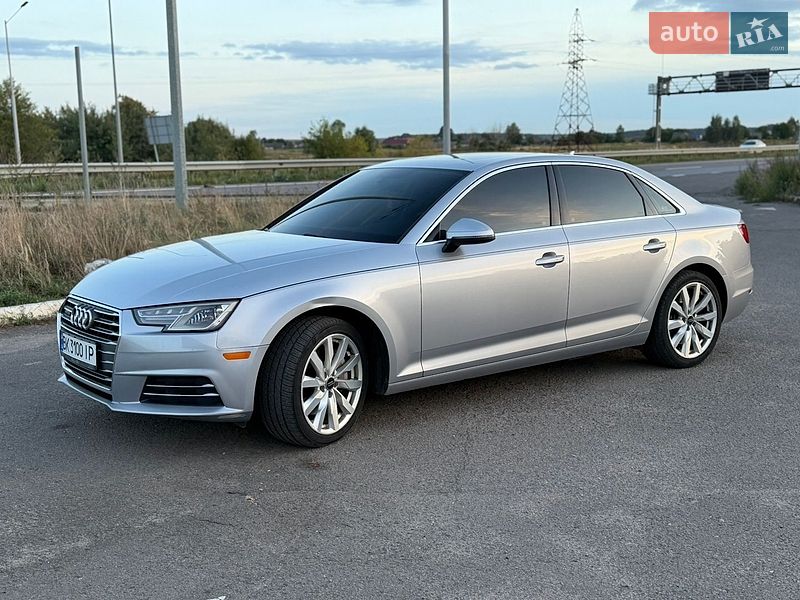 Седан Audi A4 2016 в Радивилове