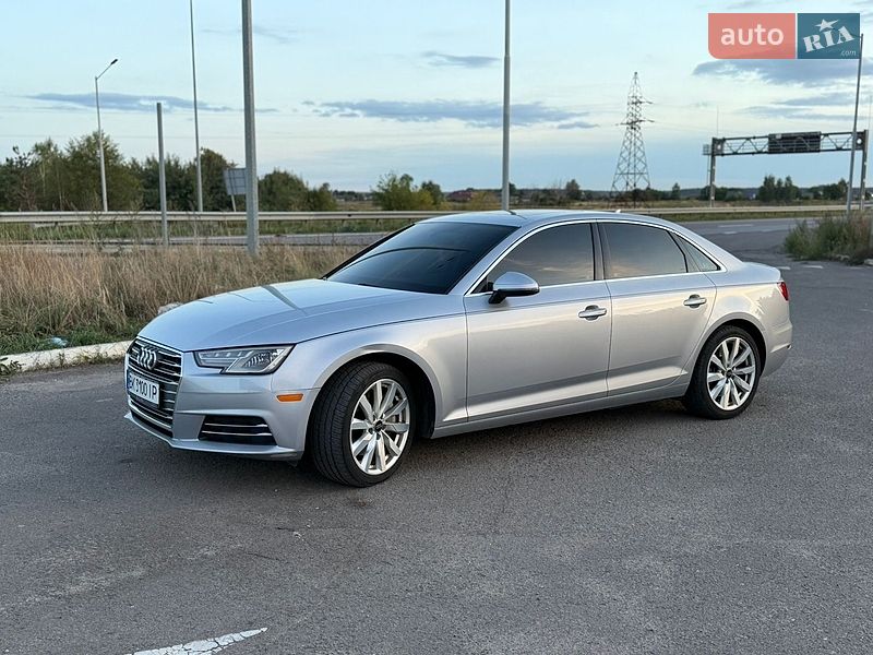 Седан Audi A4 2016 в Радивилове