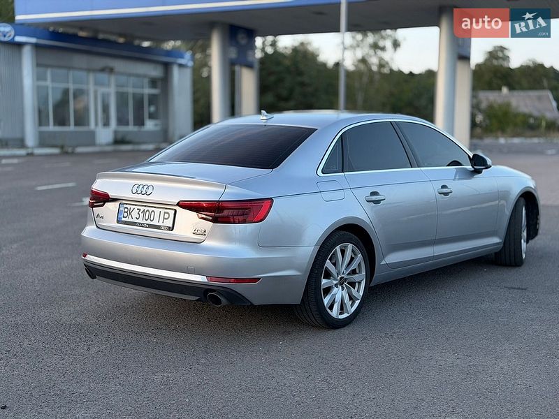 Седан Audi A4 2016 в Радивилове