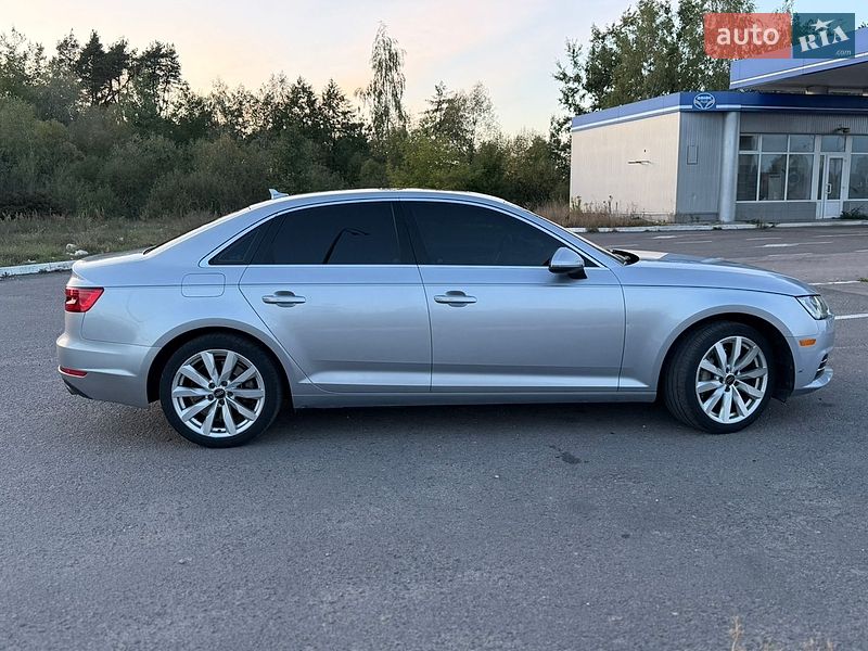 Седан Audi A4 2016 в Радивилове