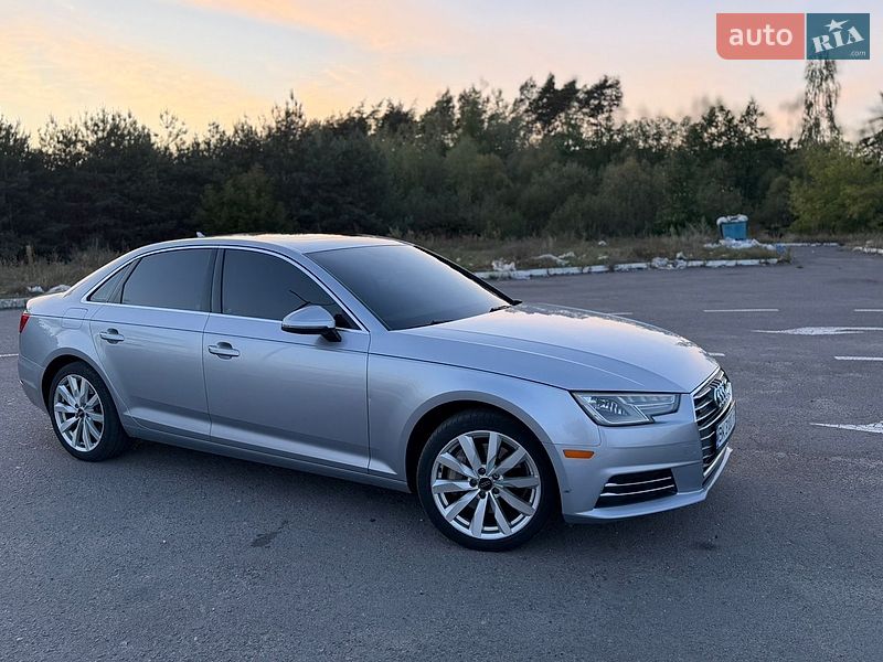 Седан Audi A4 2016 в Радивилове