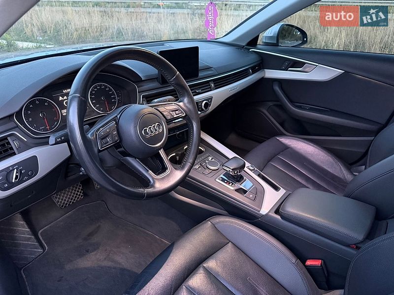 Седан Audi A4 2016 в Радивилове