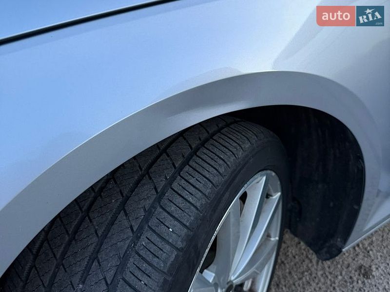 Седан Audi A4 2016 в Радивилове