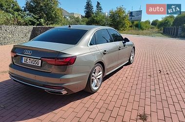 Седан Audi A4 2023 в Івано-Франківську