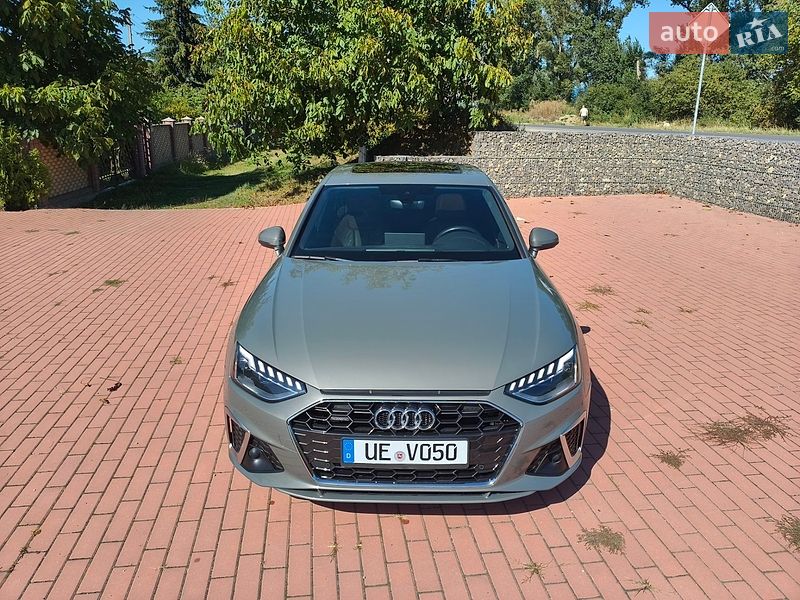 Седан Audi A4 2023 в Івано-Франківську