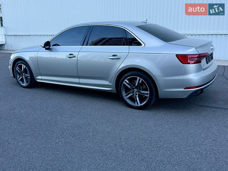 Седан Audi A4 2017 в Луцке