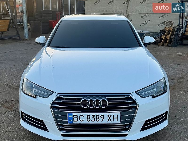 Седан Audi A4 2017 в Львове