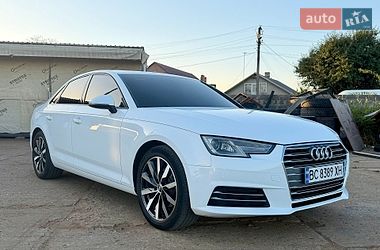 Седан Audi A4 2017 в Львове