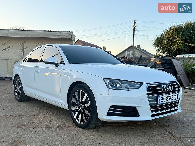 Седан Audi A4 2017 в Львове