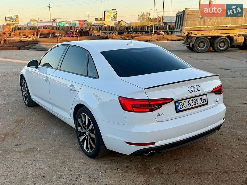 Седан Audi A4 2017 в Львове