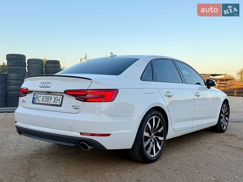 Седан Audi A4 2017 в Львове