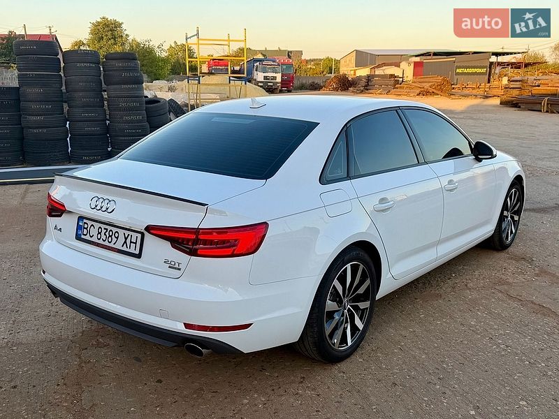 Седан Audi A4 2017 в Львове
