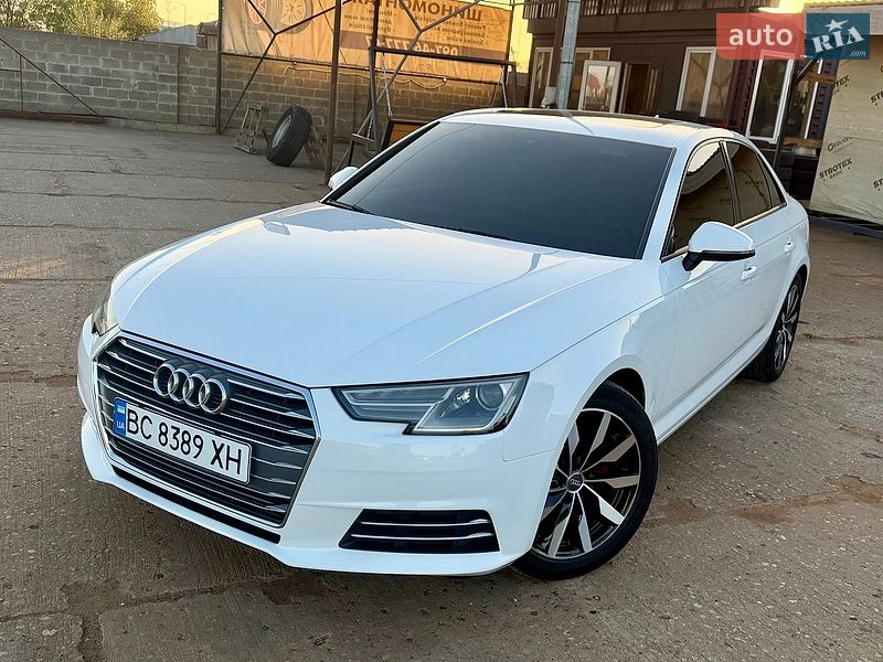 Седан Audi A4 2017 в Львове