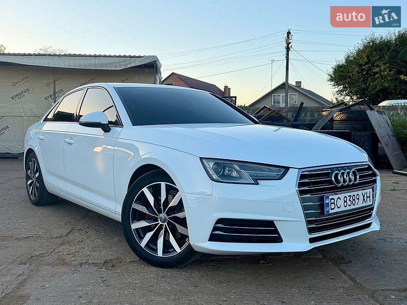 Седан Audi A4 2017 в Львове