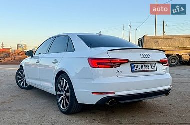 Седан Audi A4 2017 в Львове