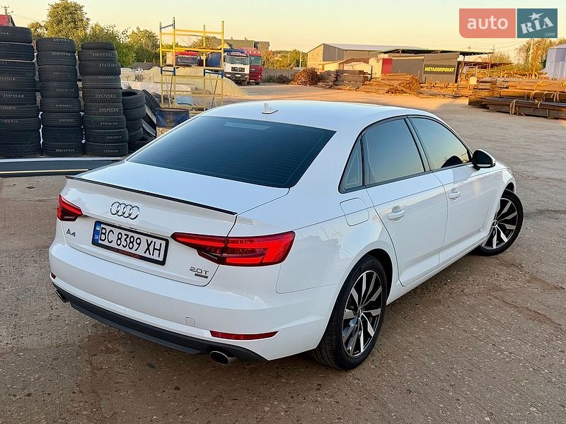 Седан Audi A4 2017 в Львове