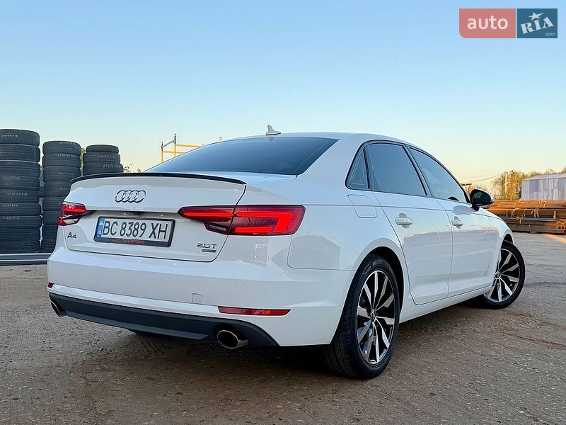 Седан Audi A4 2017 в Львове