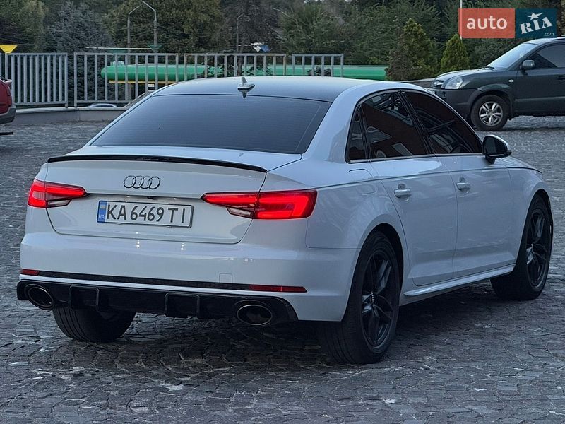 Седан Audi A4 2017 в Днепре