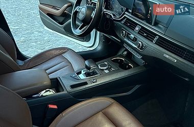 Седан Audi A4 2017 в Днепре