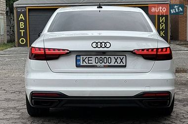 Седан Audi A4 2022 в Днепре
