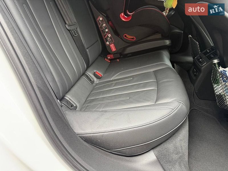 Седан Audi A4 2022 в Днепре