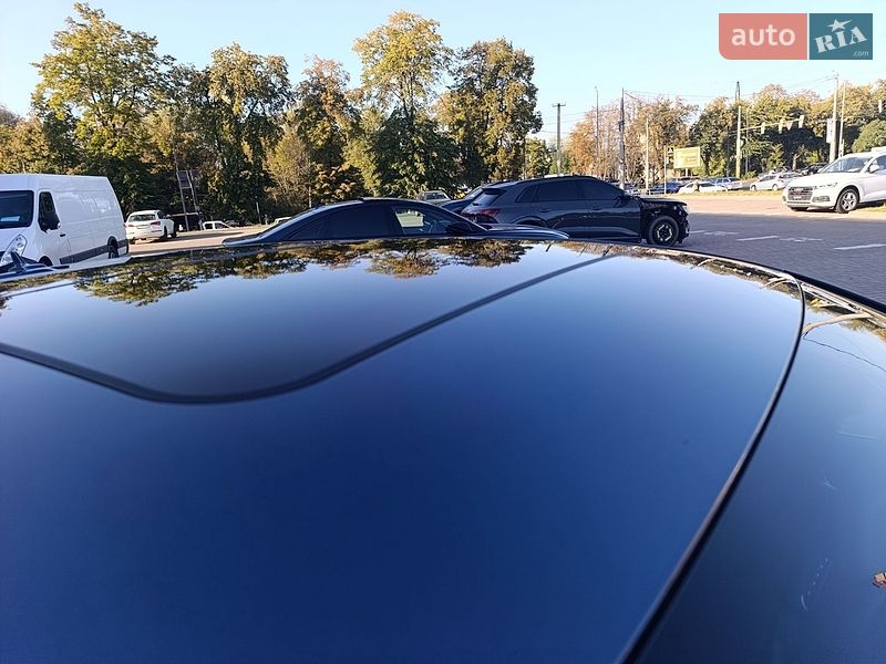Седан Audi A4 2014 в Львові