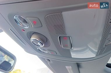 Седан Audi A4 2014 в Львові