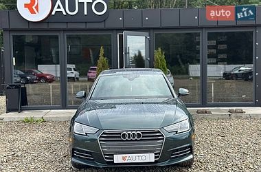Седан Audi A4 2016 в Львове