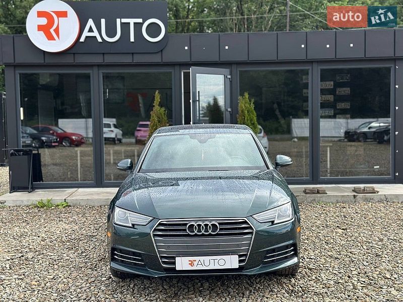 Седан Audi A4 2016 в Львове