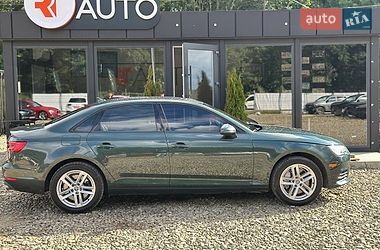 Седан Audi A4 2016 в Львове