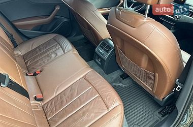 Седан Audi A4 2016 в Львове
