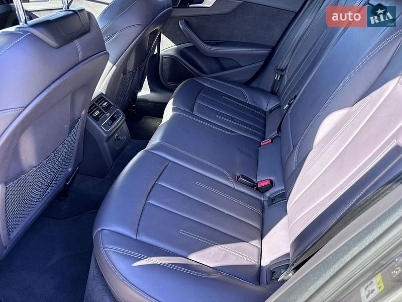 Универсал Audi A4 2021 в Киеве