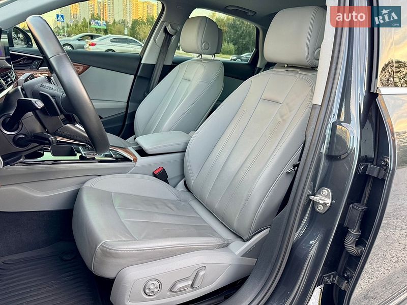 Седан Audi A4 2021 в Києві