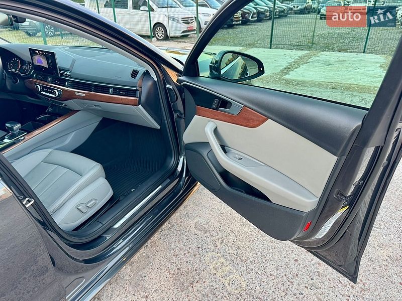 Седан Audi A4 2021 в Києві