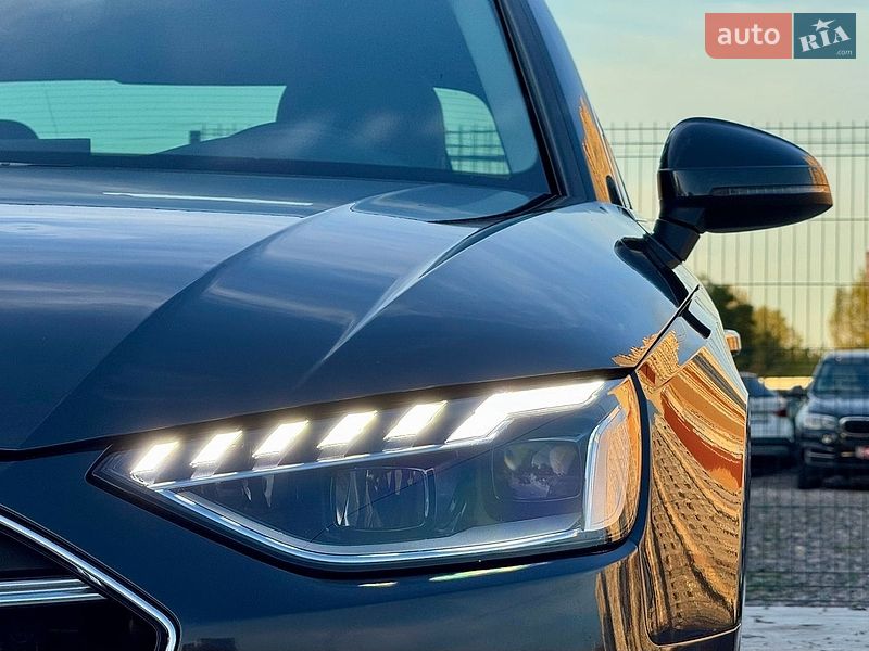 Седан Audi A4 2021 в Києві