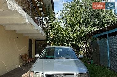 Универсал Audi A4 1998 в Коростене