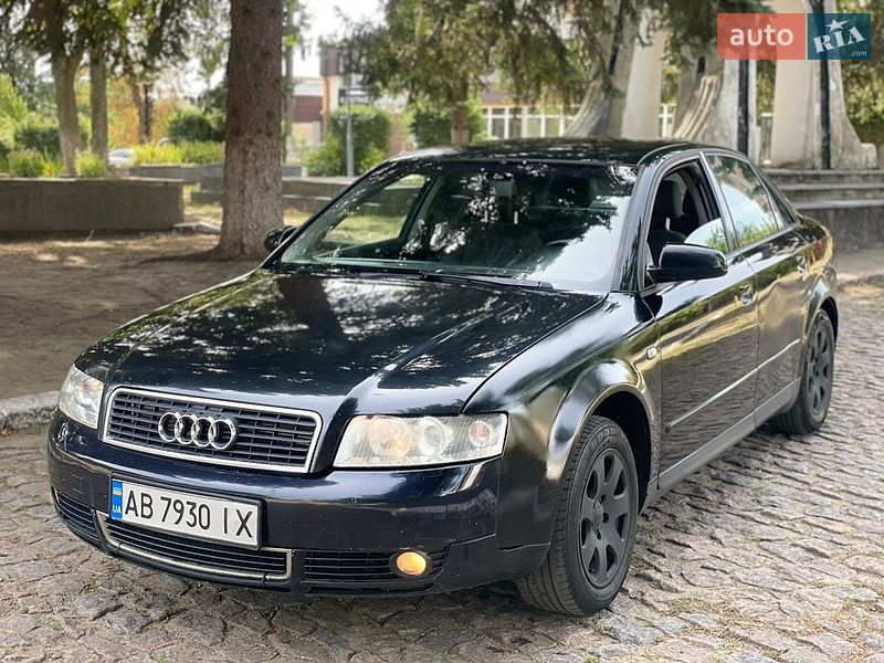 Седан Audi A4 2003 в Тульчине