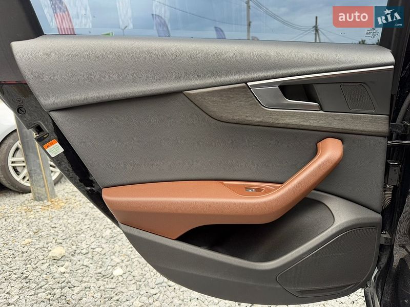Седан Audi A4 2018 в Стрию