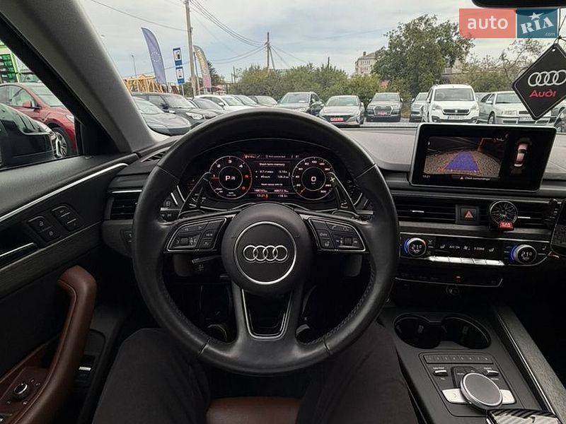 Седан Audi A4 2018 в Стрию