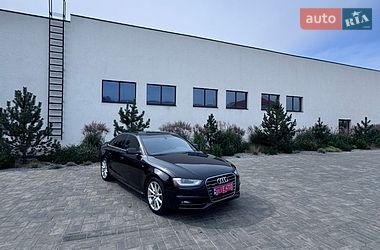 Седан Audi A4 2014 в Луцке