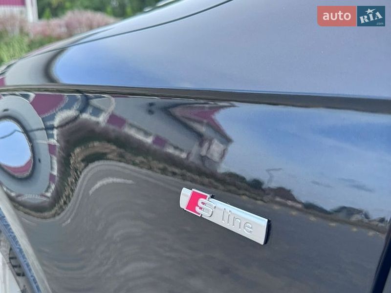 Седан Audi A4 2014 в Луцке