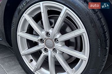 Седан Audi A4 2014 в Луцке