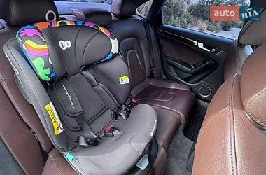 Седан Audi A4 2014 в Луцке