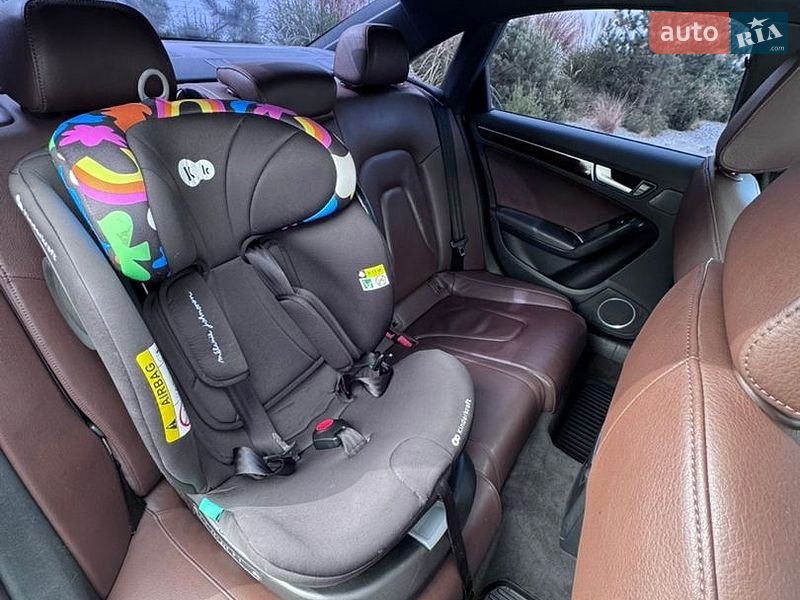 Седан Audi A4 2014 в Луцке
