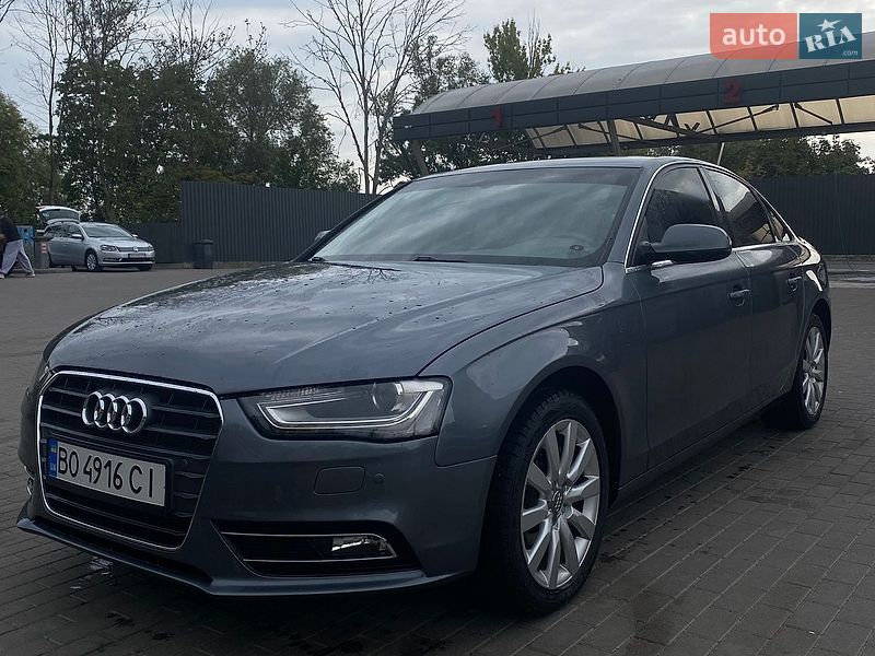 Седан Audi A4 2013 в Тернополе