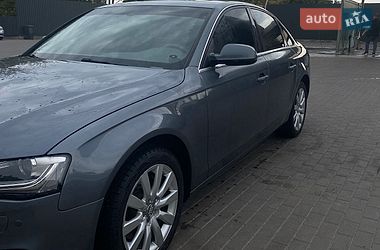 Седан Audi A4 2013 в Тернополі