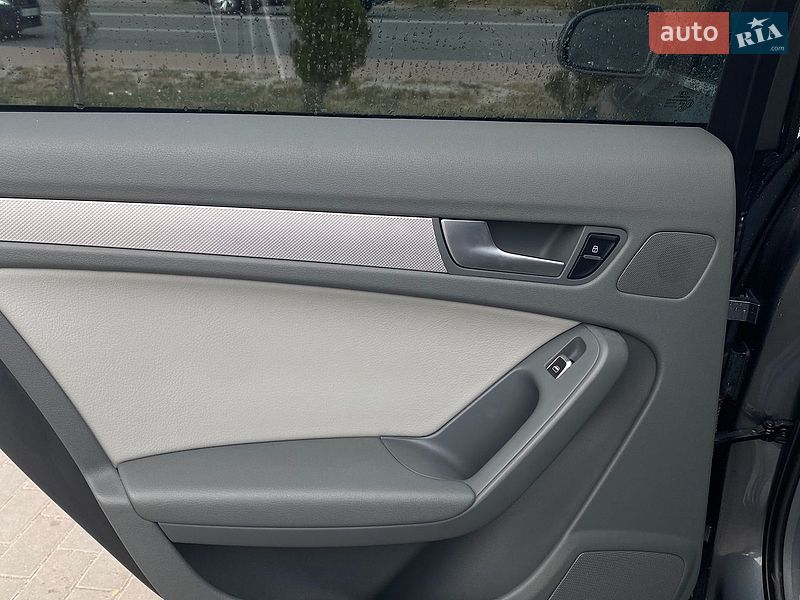 Седан Audi A4 2013 в Тернополі