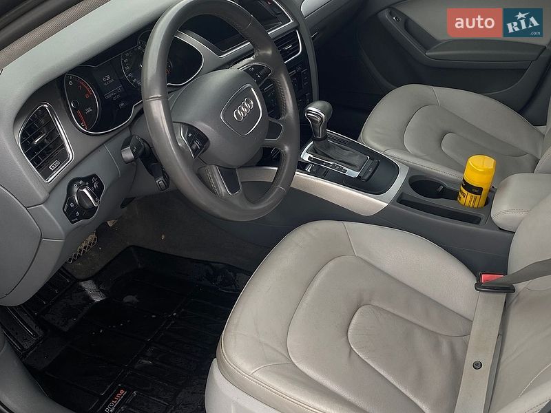 Седан Audi A4 2013 в Тернополі