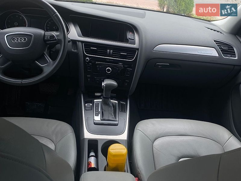 Седан Audi A4 2013 в Тернополе