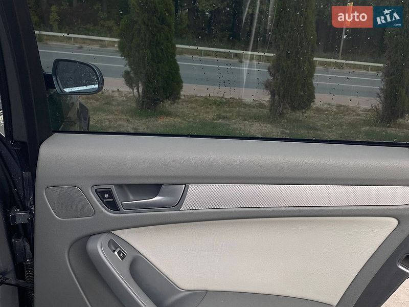 Седан Audi A4 2013 в Тернополі